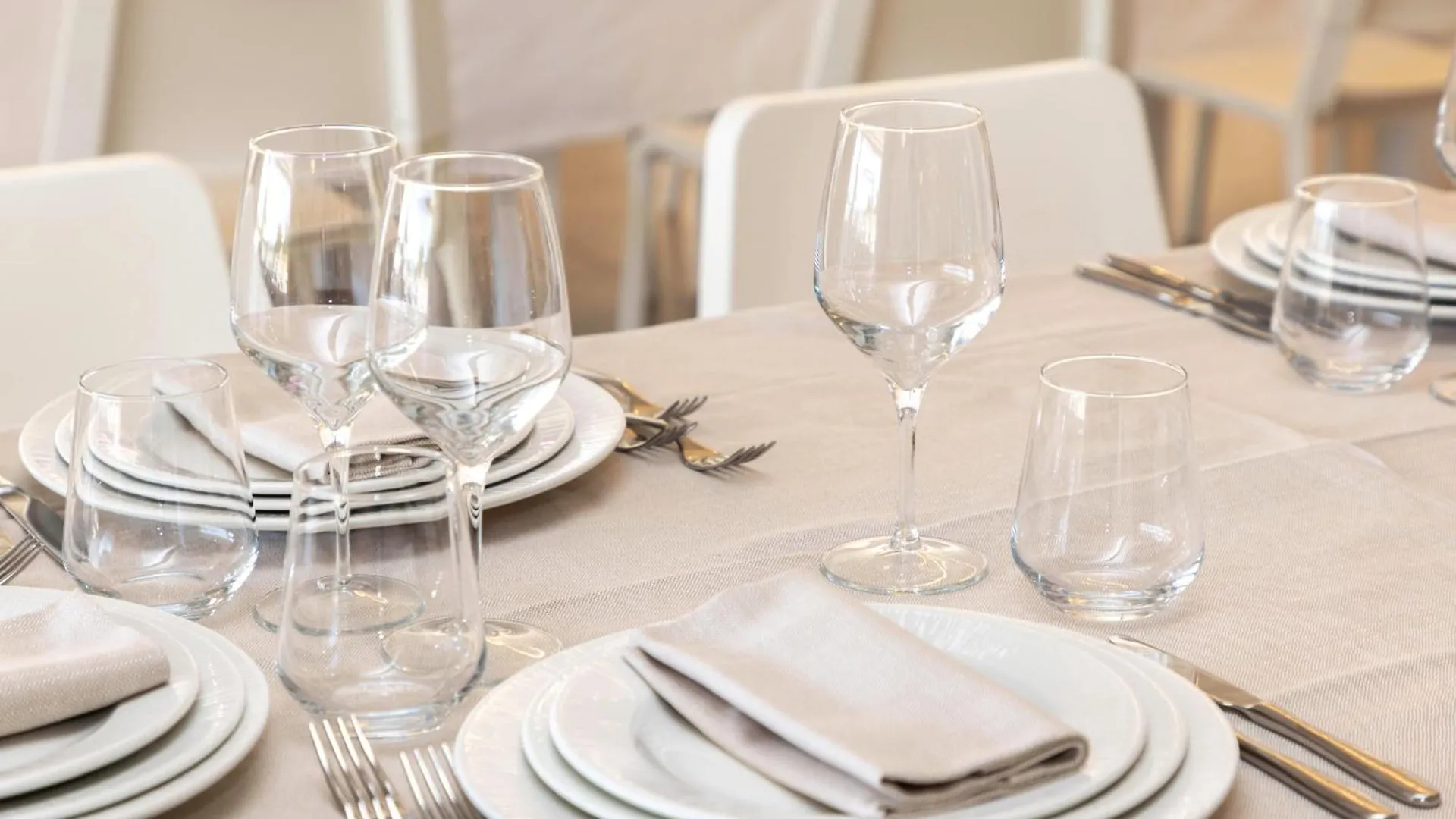 Hotel S'Arena Beach La Caletta 4*,  Italia